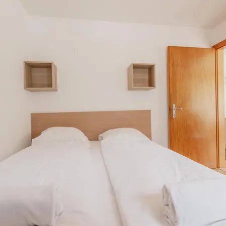 Appartement A Cote Des Remontees Mecaniques Les Collons Exterior photo